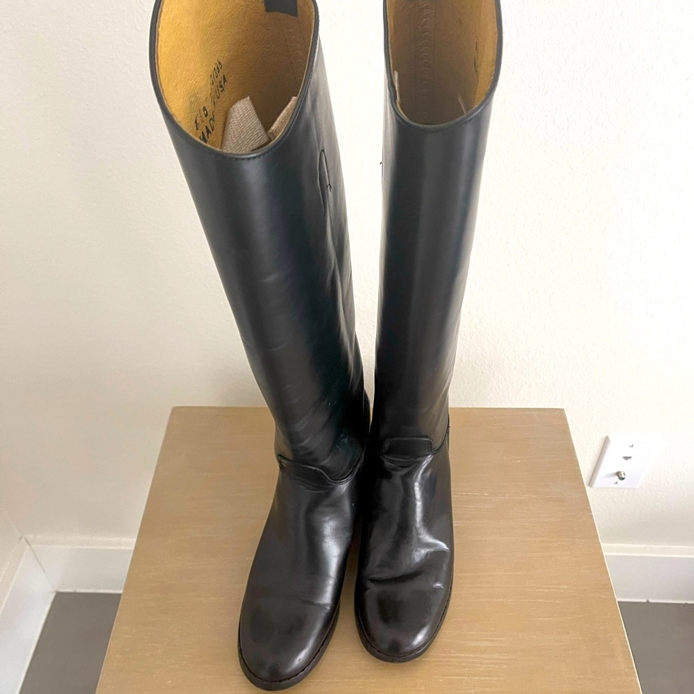 Knee high leather riding boot